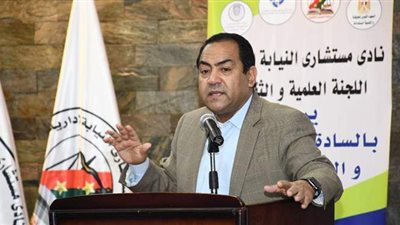 التنظيم والإدارة: التسوية لـ425 موظفا وتثبيت أكثر من 8 آلاف آخرين خلال نوفمبر