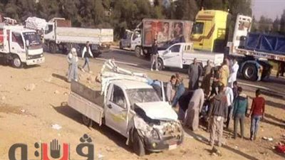 أسماء 22 عاملا أصيبوا في انقلاب سيارة ببني سويف
