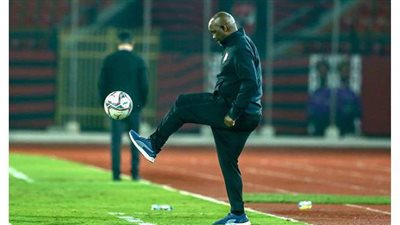 هل يرافق موسيماني بعثة الأهلي في رحلة النيجر؟