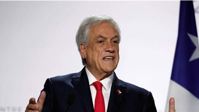 الرئيس التشيلي يدفع غرامة 3500 دولار لعدم ارتداء الكمامة