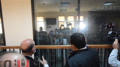 تأجيل إعادة محاكمة محمود عزت في 