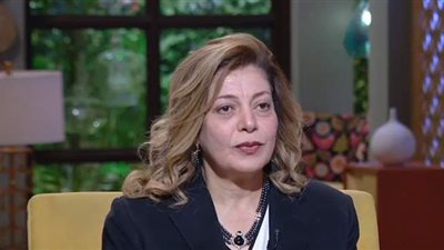 طبيبة توضح كيف تتعامل الأم مع ابنها المريض بالسكري | فيديو