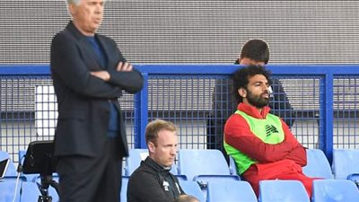 كلوب يكشف سبب جلوس محمد صلاح على الدكة أمام كريستال بالاس