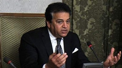 وزير التعليم العالي: تحول رقمي بالكامل لكل الخدمات بالجامعات في 2022