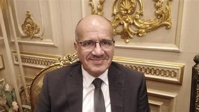 برلماني منتقدا بيان 