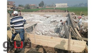 إزالة 8 حالات تعد بالبناء على الأراضي الزراعية بالمنيا