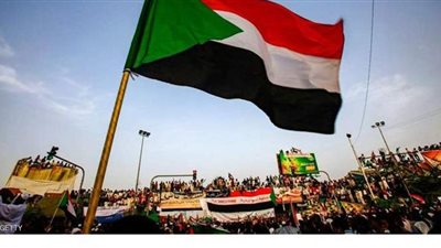 آلاف السودانيين يخرجون إلى الشوارع في ذكرى ثورة 19 ديسمبر