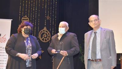 وزيرة الثقافة تكرم مبدعي الترجمة في احتفالات اليوم العالمي للغة العربية