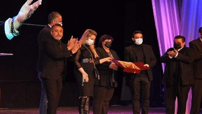 نجوم الفن في حفل تأبين محمود ياسين بالمسرح القومي|صور