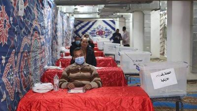 عدم اكتمال النصاب القانوني لعموميتي المحامين بالقاهرة والجيزة بشأن دمج الفرعيات