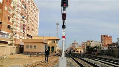 وزير النقل يعلن دخول برجي طهطا وإشارات المراغة الخدمة ضمن مشروعات التطوير