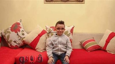 والد بطل فيديوهات 