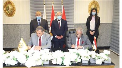 سعفان ورئيس جامعة بورسعيد يوقعان بروتوكولي تعاون للتدريب ونشر ثقافة العمل الحر