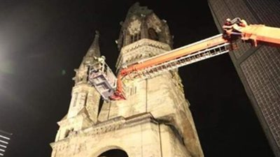 طائرة مسيرة تصطدم ببرج كنيسة ألمانية