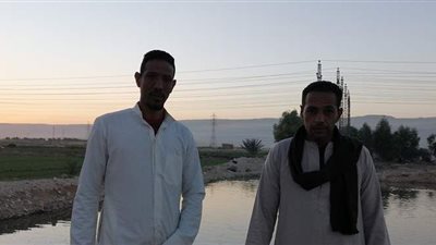 صاحب مشروع المزرعة السمكية وسط الصحراء الغربية: أبراج الحمام مشروعي القادم.. وساعدوا الشباب لينفذوا أفكارهم دون قيود | فيديو وصور