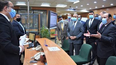وفد وزاري يتابع تنفيذ قرارات متابعة الشكاوى الحكومية بوزارة الطيران