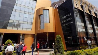 إغلاق مبنى اتحاد الكرة ومسحة 