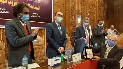 ٥٠ أديبا يشاركون في مؤتمر الأدباء لإقليم القناة | صور