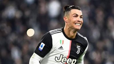 بعد تفوقه على محمد صلاح.. رونالدو يتحدث عن تسلمه جائزة القدم الذهبية