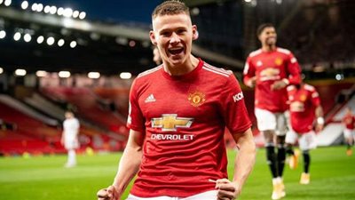 مانشستر يونايتد يكتسح ليدز بسداسية في الدوري الإنجليزي