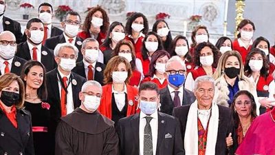 نجوم الفن في احتفالية الكريسماس بكنيسة سان جوزيف | صور