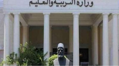 نشرة قسم الأخبار: حضور الطلاب غير إلزامي الفترة المتبقية من الترم الأول.. وتكليف عاجل من رئيس الحكومة لوزيرة الصحة بشأن لقاح كورونا