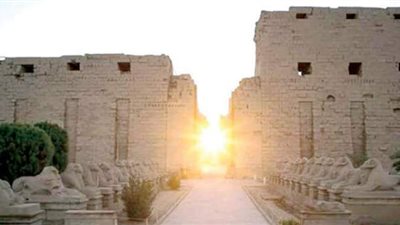 رئيس جمعية السياحة بالأقصر: ظاهرة تعامد الشمس على معبد الكرنك كالقرص