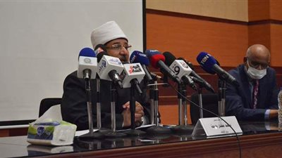 وزير الأوقاف يطالب الأئمة بالانفتاح على العلوم العصرية