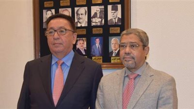 رئيس اتحاد الغرف التجارية يستقبل سفير كازاخستان لبحث زيادة العلاقات الاقتصادية