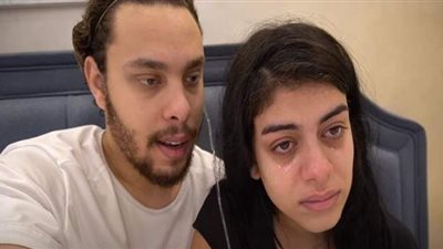 حريق سيارة أحمد حسن وزينب يثير جدلًا على مواقع التواصل.. اليوتيوبر: السيارة موديل 2020 وثمنها مليون جنيه.. والنشطاء: فيديو مفبرك