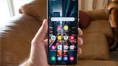 سامسونج تطرح نظام Android 11 لجهاز Galaxy Z Flip 5G