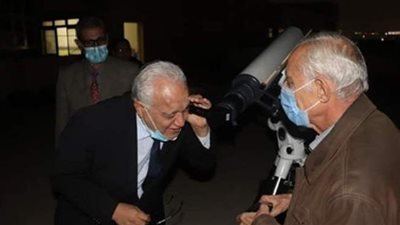 طلاب جامعة الأزهر يرصدون الاقتران الأعظم بين كوكبي المشترى وزحل | صور