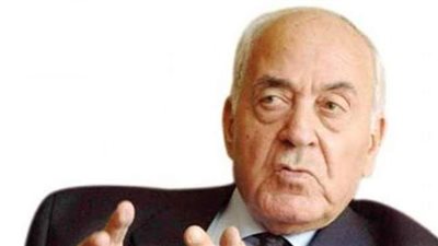 ممدوح سالم يدبر المظاهرات للإطاحة بالدكتور عبد العزيز حجازى