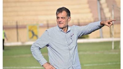 محمود صبحي يعتذر عن عدم الاستمرار في تدريب دمنهور بعد وفاة محمد فايز