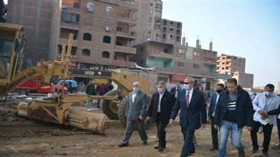 محافظ القليوبية يقود حملة علي المقاهي لمصادرة الشيشة