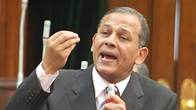 السادات يطالب بإعادة النظر فى نشر وقائع جلسات المحاكمات