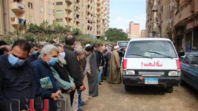 تشييع جثمان المدير الفني الأسبق لنادي غزل المحلة في الغربية | صور