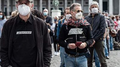 إيطاليا تسجل قفزة حادة في إصابات كورونا