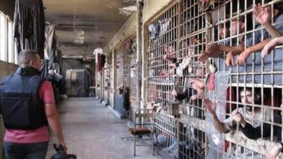 تعرية النساء وصعق بالكهرباء.. ماذا يحدث في سجون أردوغان؟