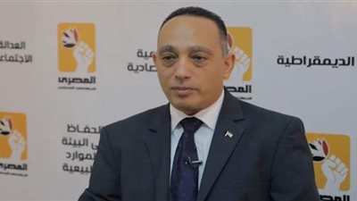 نائب يتبنى ملفات 