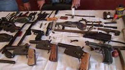 الأمن العام يضبط 497 قطعة سلاح ناري وأبيض بالمحافظات