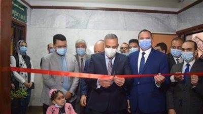 محافظ سوهاج يفتتح وحدة الحالات الحرجة لطب الأطفال بمستشفى الجامعى