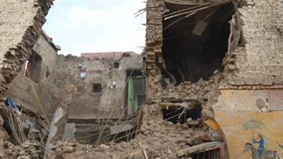 أول صور للمنزل المنهار بنجع العجمي في قنا