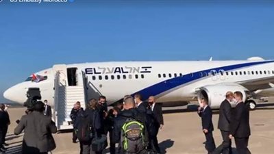 لحظة وصول أول طائرة تجارية إسرائيلية إلى المغرب | فيديو