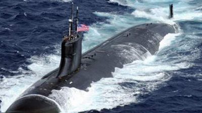 غواصات وقاذفات وحاملات طائرات بالخليج.. ما الذي ينتظر إيران؟