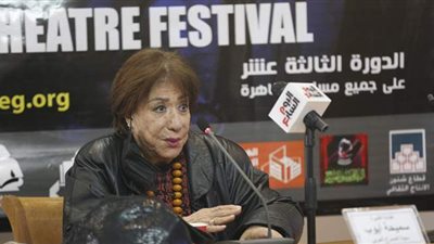 سميحة أيوب: هاجمت يوسف وهبي ورفضت مقابلته لهذا السبب