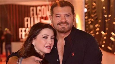 فى عيد ميلاد عمرو يوسف.. تعرف على فارق السن بينه وبين كندة علوش