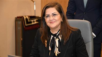 وزيرة التخطيط تتفقد سير العمل بلجان تقييم جائزة مصر للتميز الحكومي