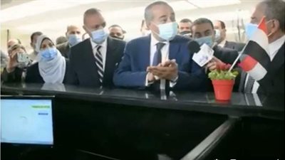 وزير التموين ومحافظ القليوبية يطلقان تشغيل المكتب النموذجى بشبرا الخيمة
