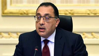 نشرة قسم الأخبار.. الحكومة: لم نكتشف أي سلالة جديدة لكورونا.. والتعليم العالي: 80% من المصابين لا يحتاجون لمستشفيات عزل